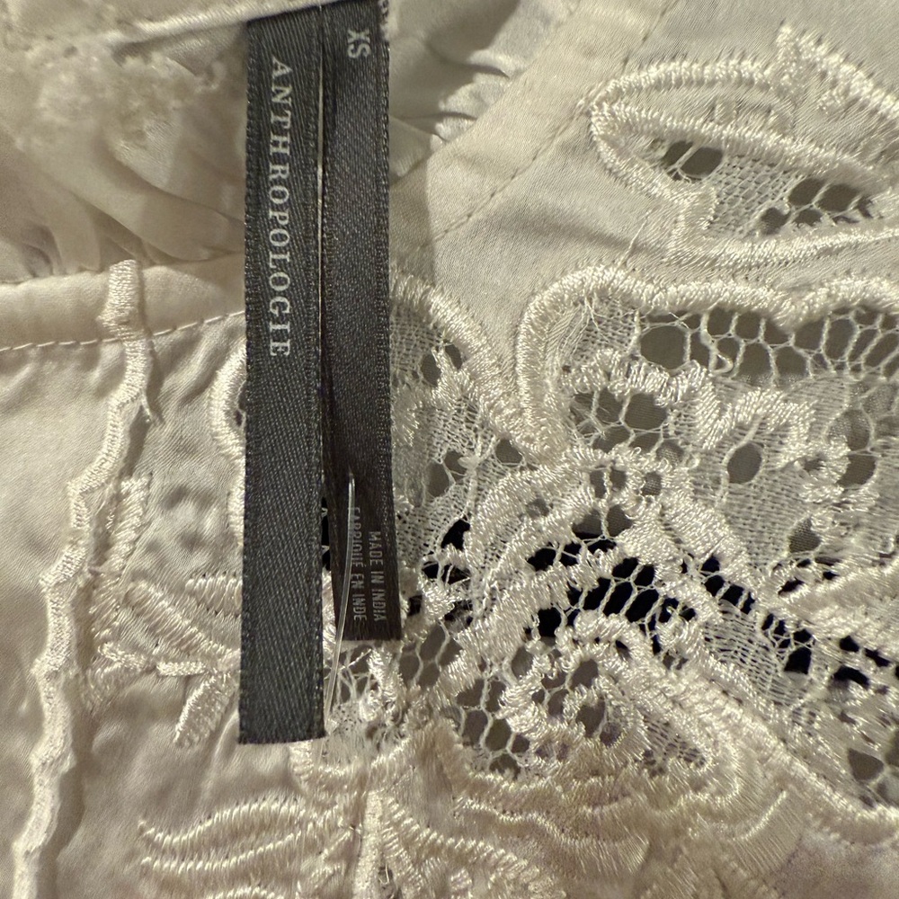 NEW Anthropologie White Embroidered Blouse - Picture 2 of 3